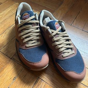 Men’s Lems Trailhead 7.5D hiking sneakers.